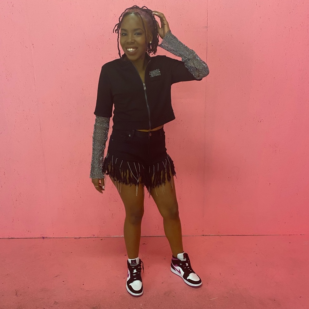 Diamond Sleeve Crop Hoodie